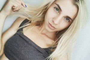 Как найти красивую девушку для общения и близости без обязательств